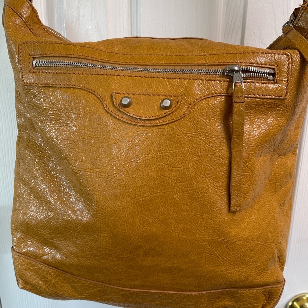 Balenciaga The Day Leather Lambskin Large Messenger-Great condition!